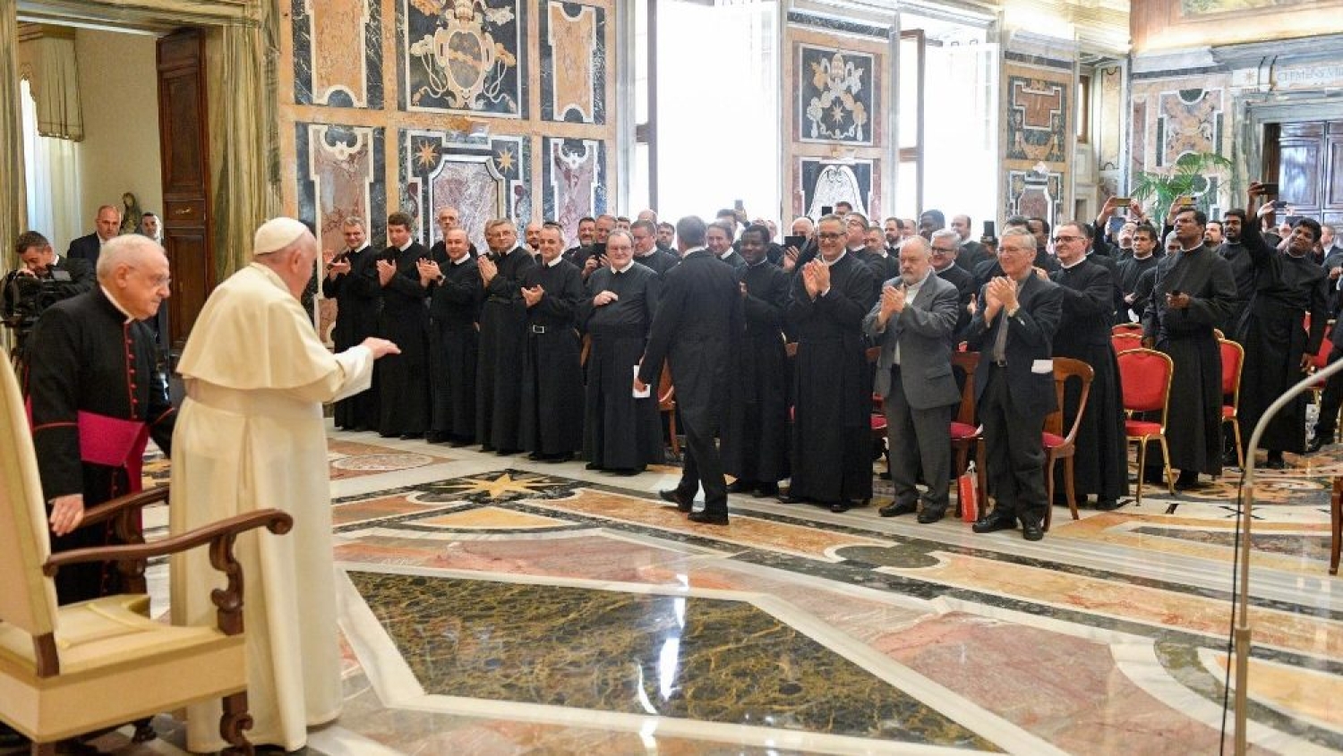 Papa Francesco ai Chierici Regolari della Madre di Dio riuniti in Capitolo